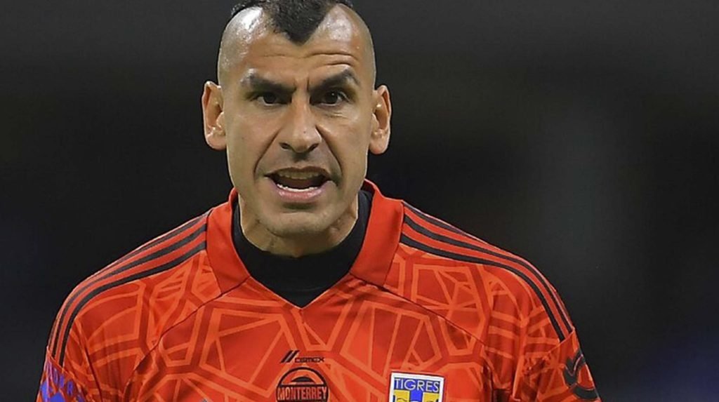 Toluca sancionado por alineación indebida; Nahuel Guzmán libre tras anulación de roja