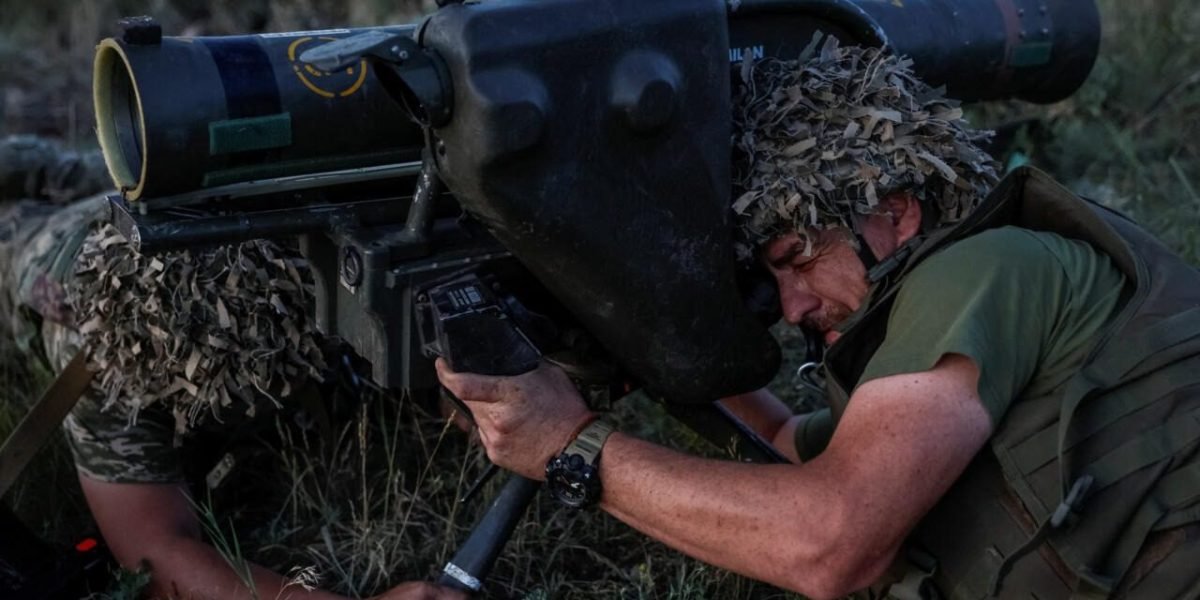 Trump reanuda el envío de armas a Ucrania mientras Rusia evalúa un alto el fuego