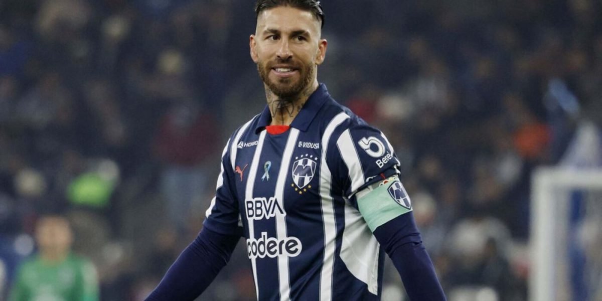 Sergio Ramos anota su primer gol en la Liga MX: Así fue su reacción